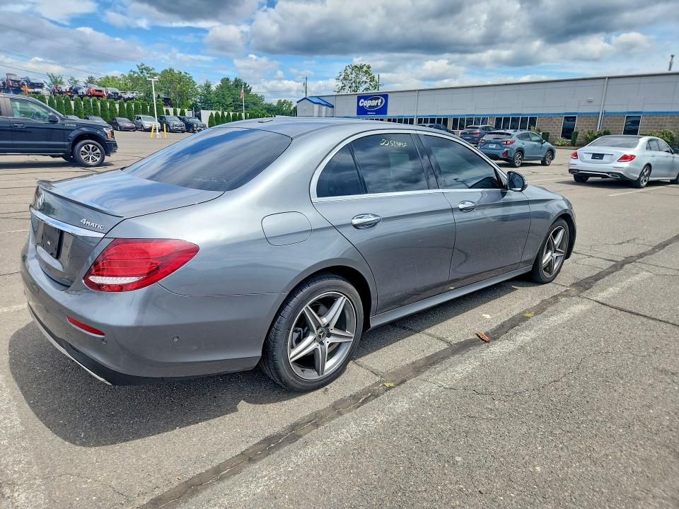 2018 Mercedes-benz VIN WDDZF4KB9JA329955 COPART salvage auction — MINOR DENT/SCRATCHES, Mi - Certificate Of Title, sold $2,300 on 2026-07-21 (photo 3)