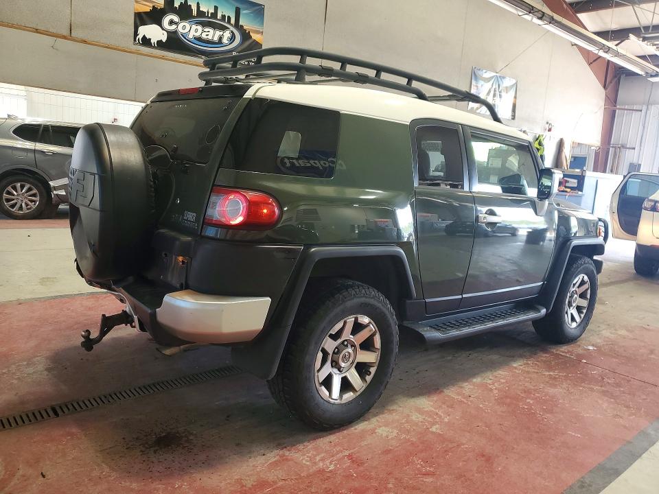 2014 Toyota Fj cruiser VIN JTEBU4BF8EK193334 COPART salvage auction — REAR END, Pa - Certificate Of Salvage, sold $9,100 on 2026-07-13 (photo 3)