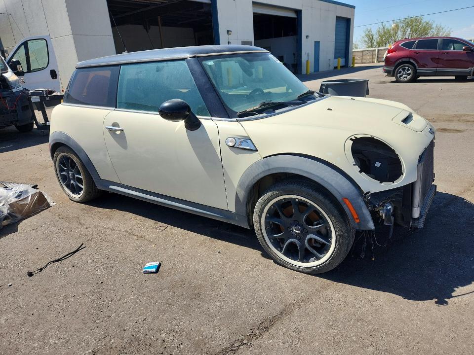 2011 Mini Cooper VIN WMWSV3C5XBTY12441 COPART salvage auction — FRONT END, TX - CERTIFICATE OF TITLE (P), sold $375 on 2026-08-21 (photo 4)