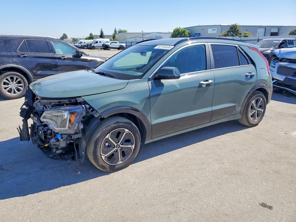 2025 Kia Niro VIN KNDCT3LE4S5267418 — COPART salvage auction photo
