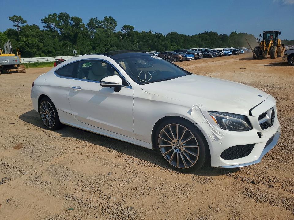 2017 Mercedes-benz C-klasse VIN WDDWJ4JB1HF581313 COPART salvage auction — MINOR DENT/SCRATCHES, Fl - Certificate Of Title (P), sold $5,900 on 2026-08-05 (photo 4)
