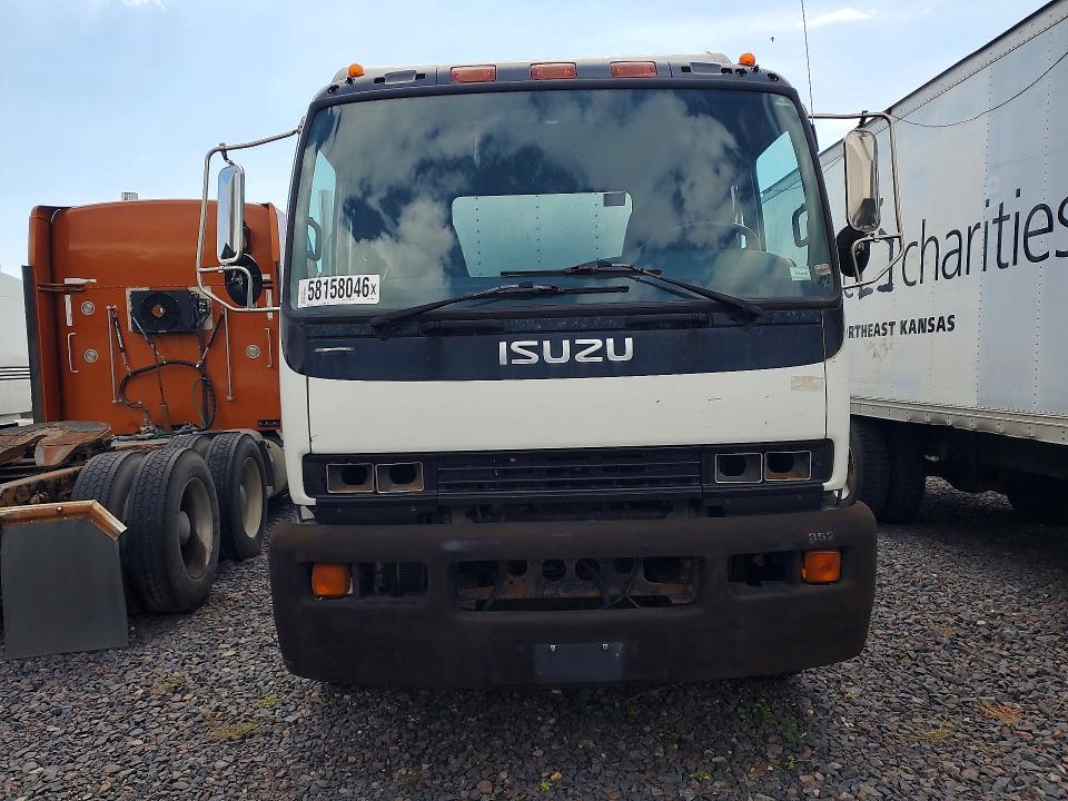 2006 Isuzu T7F042-FVR VIN 4GTL7F1376F700090 COPART salvage auction — REAR END, MO - DIS/DLR/EXP ONLY SALVAGE TITLE, sold $2,800 on 2026-07-21 (photo 5)