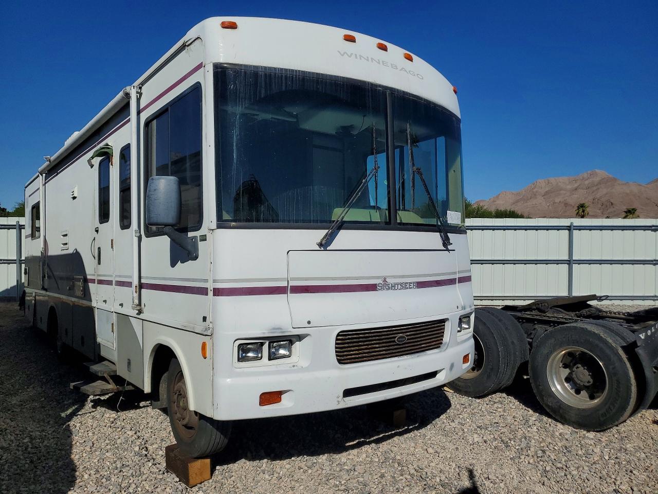 2002 Winnibago VIN 1FCMF53S520A05952 COPART salvage auction — Minor Dent/Scratches, NV - SALVAGE TITLE, sold $375 on 2026-07-23 (photo 4)