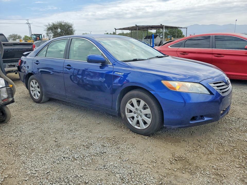 2007 Toyota Camry hybrid VIN JTNBB46K473005337 COPART salvage auction — NORMAL WEAR, MO - CERTIFICATE OF TITLE, sold $2,100 on 2026-07-24 (photo 4)