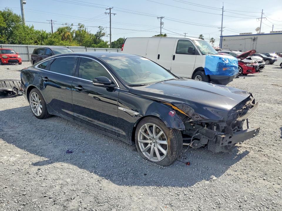 2011 Jaguar Xj VIN SAJWA2GB8BLV01845 COPART salvage auction — FRONT END, Fl - Cert Of Title Slvg Rebuildable, sold $350 on 2026-07-31 (photo 4)