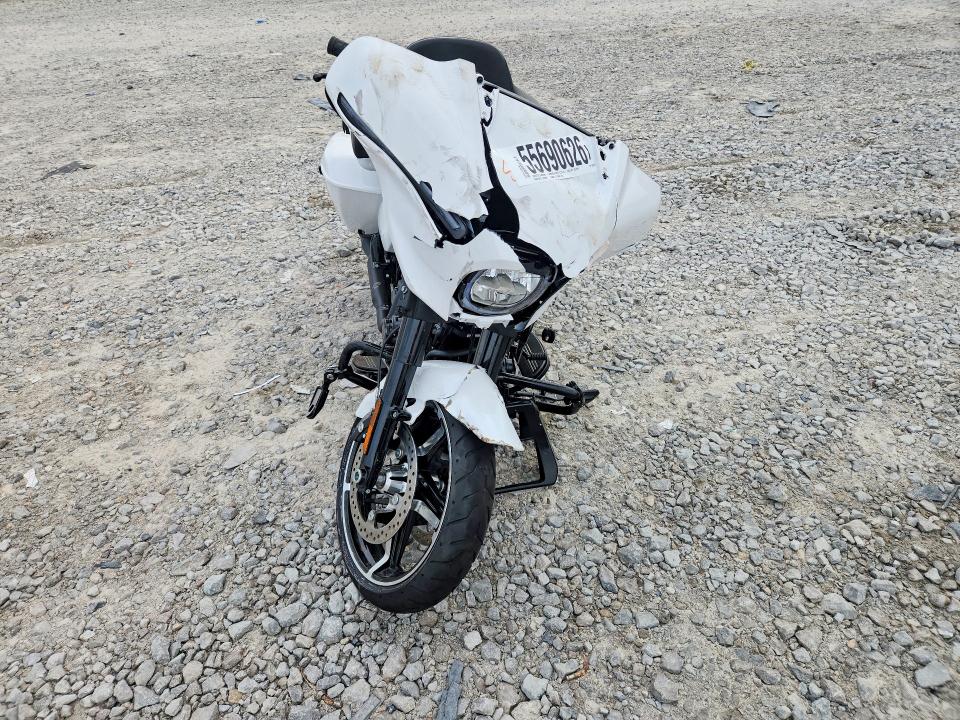 2025 Harley-davidson Fl VIN 1HD1KB712SB630746 COPART salvage auction — FRONT END, Salvage Title, sold $10,200 on 2026-09-10 (photo 2)