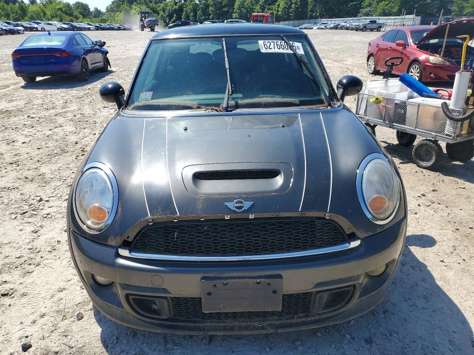 2013 Mini Cooper VIN WMWSV3C59DT396126 COPART salvage auction — WATER/FLOOD, Ma - Certificate Of Title, sold $550 on 2026-08-06 (photo 5)