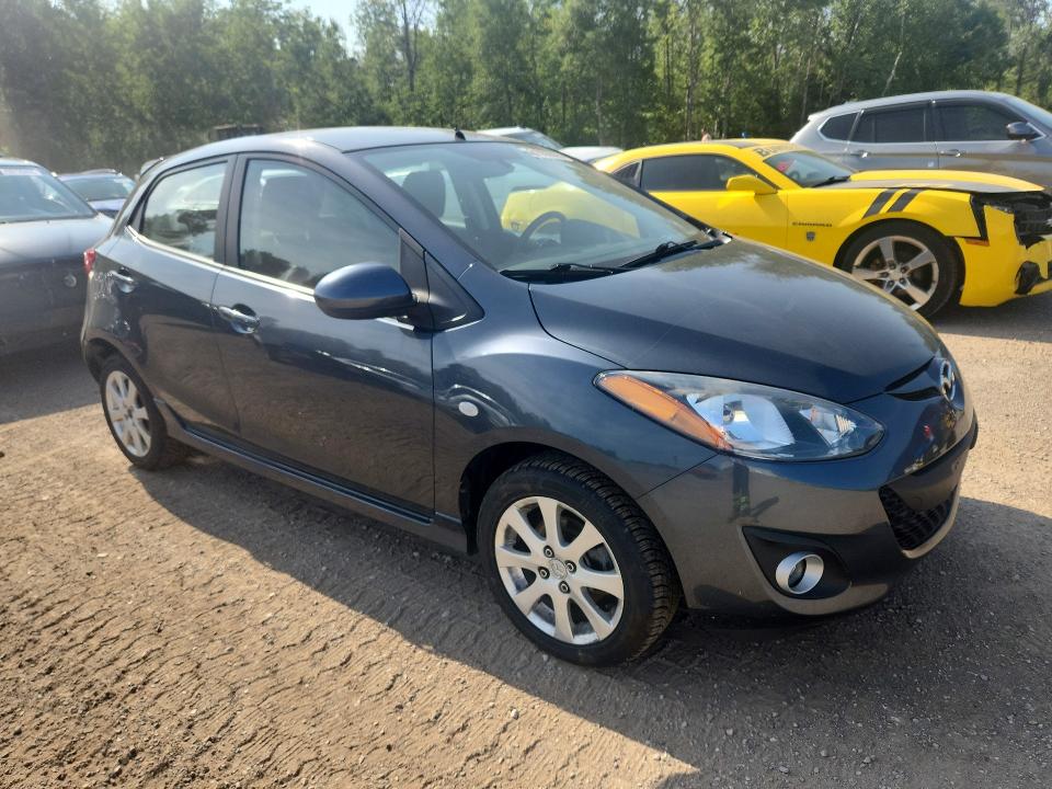 2011 Mazda 2 VIN JM1DE1HY3B0110725 COPART salvage auction — REAR END, On - Permit Salvage, sold $675 on 2026-07-30 (photo 4)