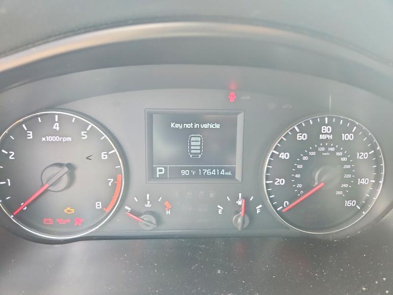 2016 Kia Cadenza VIN KNALN4D71G5221663 COPART salvage auction — FRONT END, OH - CERTIFICATE OF TITLE, sold $425 on 2026-07-27 (photo 9)