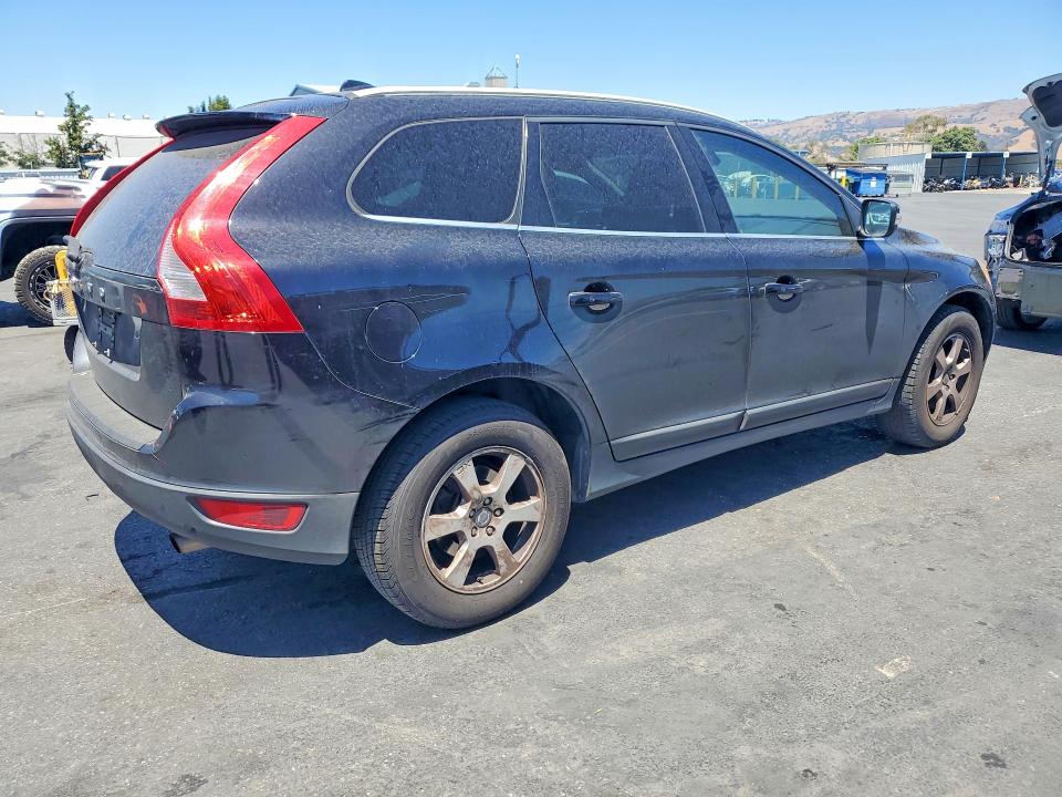 2012 Volvo Xc60 VIN YV4952DLXC2284462 COPART salvage auction — SIDE, CA - SALVAGE CERTIFICATE, sold $675 on 2026-08-18 (photo 3)