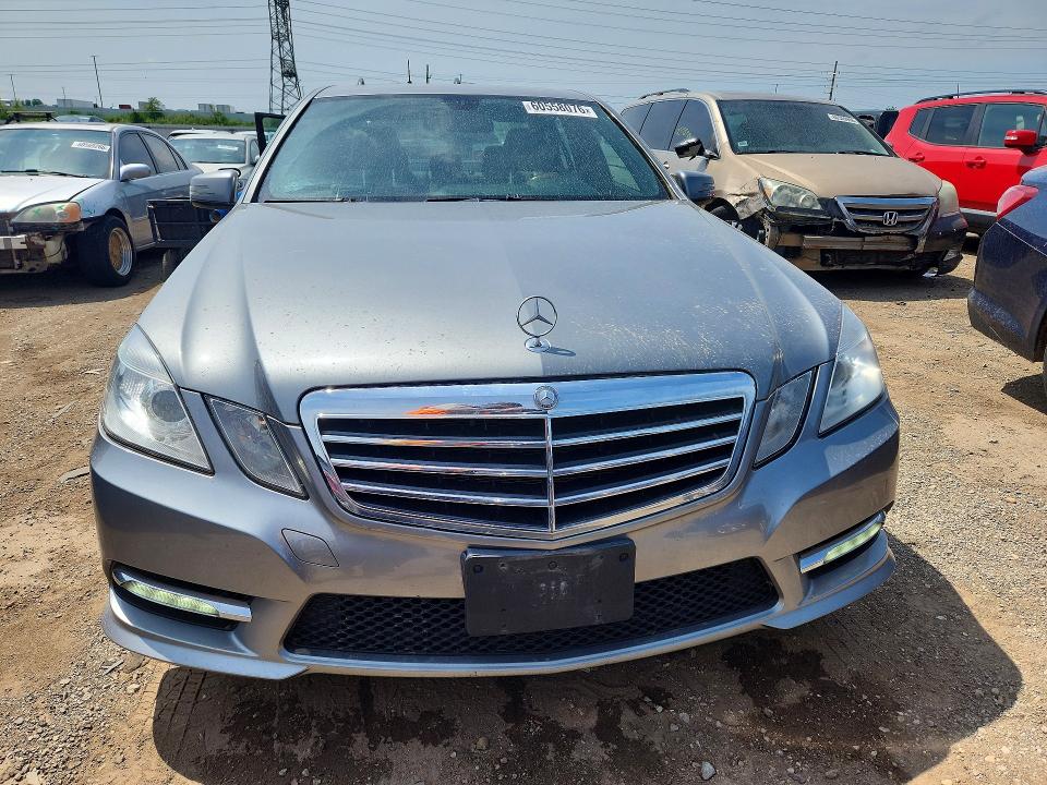 2013 Mercedes-benz VIN WDDHF8JB1DA748312 COPART salvage auction — MINOR DENT/SCRATCHES, Il - Certificate Of Title, sold $550 on 2026-07-21 (photo 5)