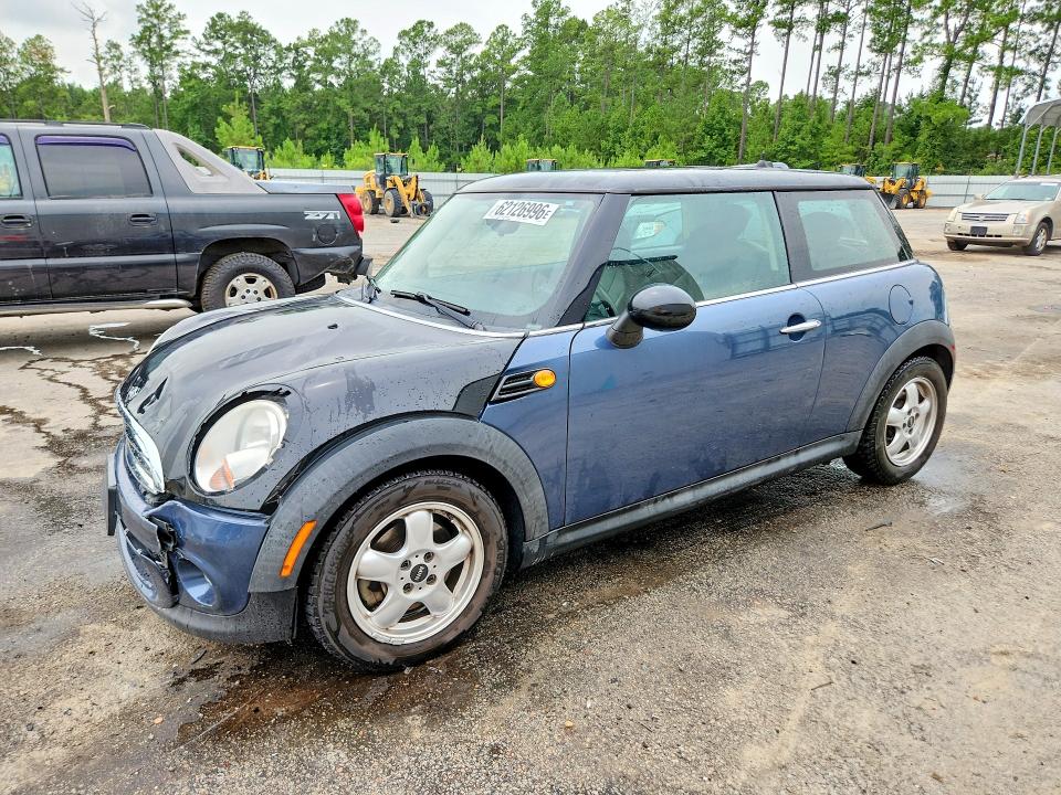 2011 Mini Cooper VIN WMWSU3C55BT095191 COPART salvage auction — FRONT END, SC - CERT OF TITLE-SALVAGE, sold $675 on 2026-08-24 (photo 1)