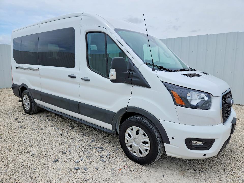 2024 Ford Transit VIN 1FBAX2C86RKA36956 COPART salvage auction — ROOF, WI - CERTIFICATE OF TITLE (P), sold $29,000 on 2026-07-29 (photo 4)