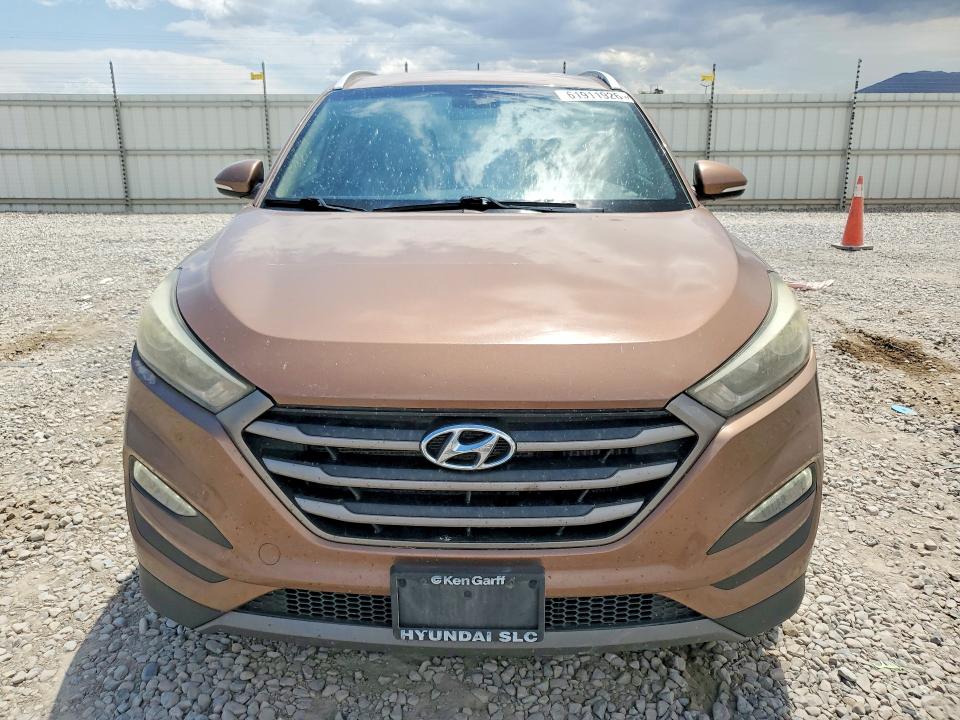 2016 Hyundai Tucson VIN KM8J33A20GU046729 COPART salvage auction — MINOR DENT/SCRATCHES, UT - CERTIFICATE OF TITLE, sold $3,700 on 2026-07-24 (photo 5)