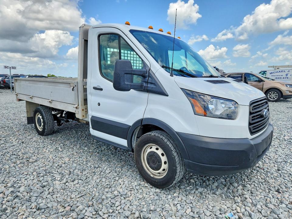 2019 Ford Transit VIN 1FDYR5ZMXKKA40729 COPART salvage auction — MINOR DENT/SCRATCHES, MI - CERTIFICATE OF TITLE, sold $10,500 on 2026-08-03 (photo 4)