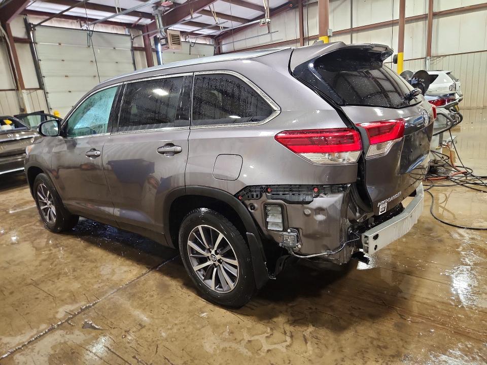 2019 Toyota Highlander VIN 5TDJZRFH6KS580236 COPART salvage auction — REAR END, PA - CERTIFICATE OF SALVAGE, sold $8,300 on 2026-07-28 (photo 2)