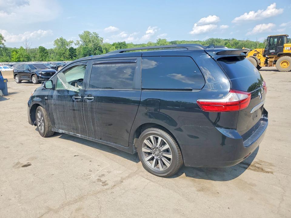 2019 Toyota Sienna VIN 5TDDZ3DC9KS214725 COPART salvage auction — INTERIOR BURN, Wv - Salvage Certificate Fire, sold $4,800 on 2026-07-14 (photo 2)