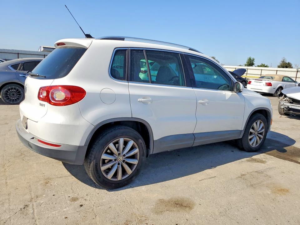 2011 Volkswagen Tiguan VIN WVGAV7AXXBW502181 COPART salvage auction — SIDE, CA - SALVAGE CERTIFICATE, sold $925 on 2026-08-14 (photo 3)