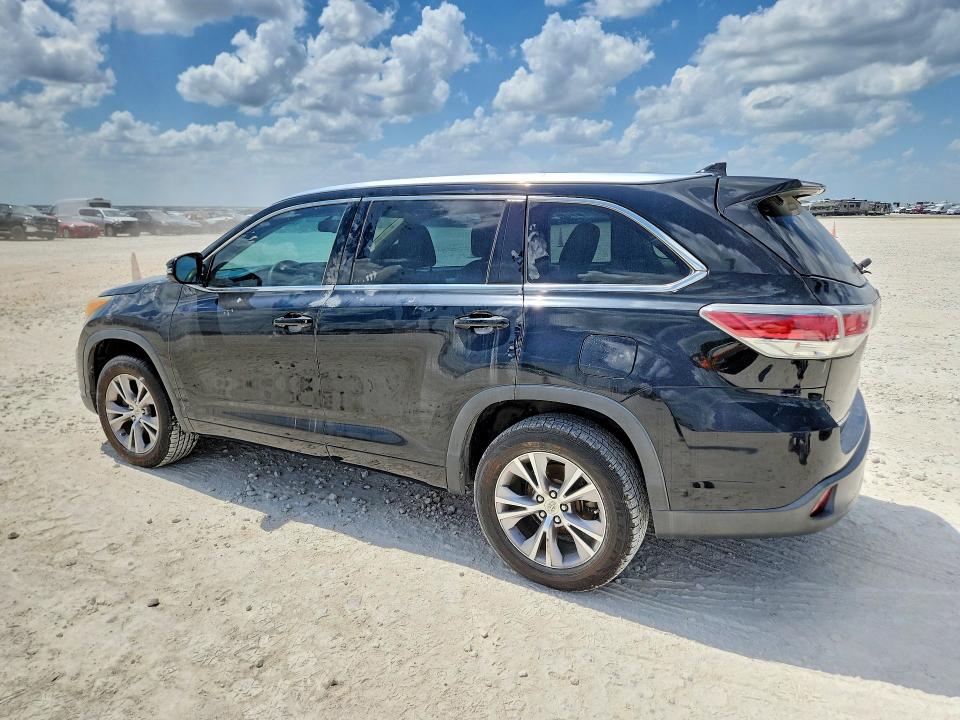2014 Toyota Highlander VIN 5TDKKRFH4ES035018 COPART salvage auction — NORMAL WEAR, Tx - Certificate Of Title, sold $6,500 on 2026-07-30 (photo 2)