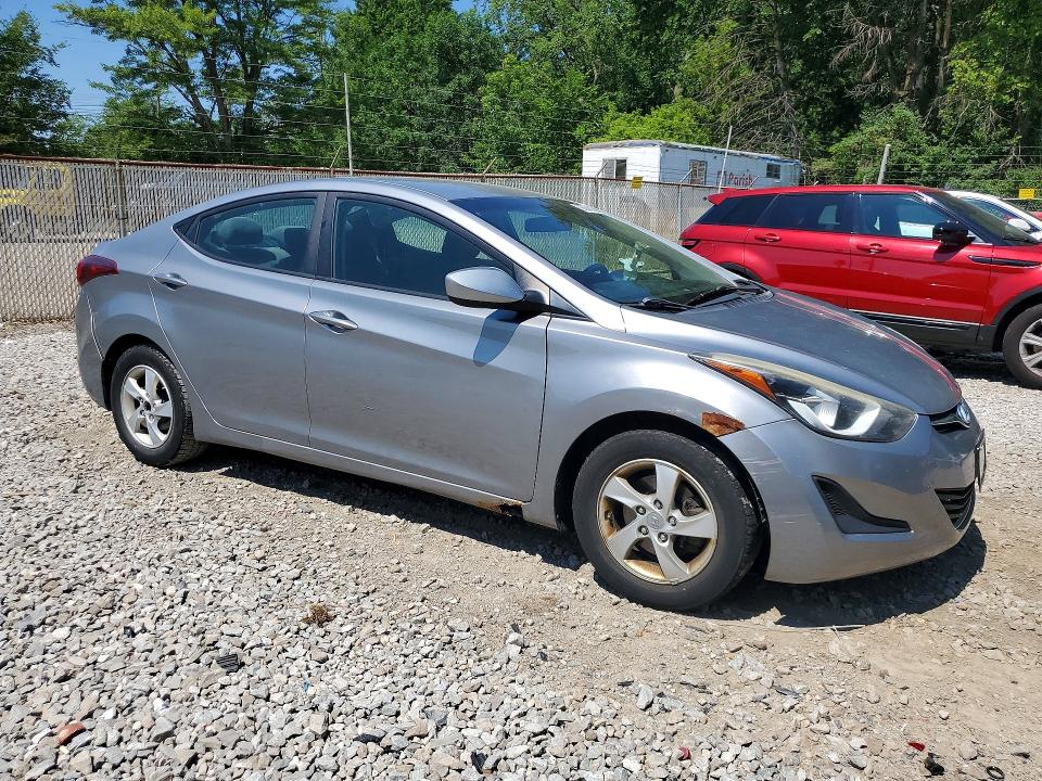 2015 Hyundai Elantra VIN 5NPDH4AE8FH586793 COPART salvage auction — MECHANICAL, Salvage Title, sold $325 on 2026-07-29 (photo 4)