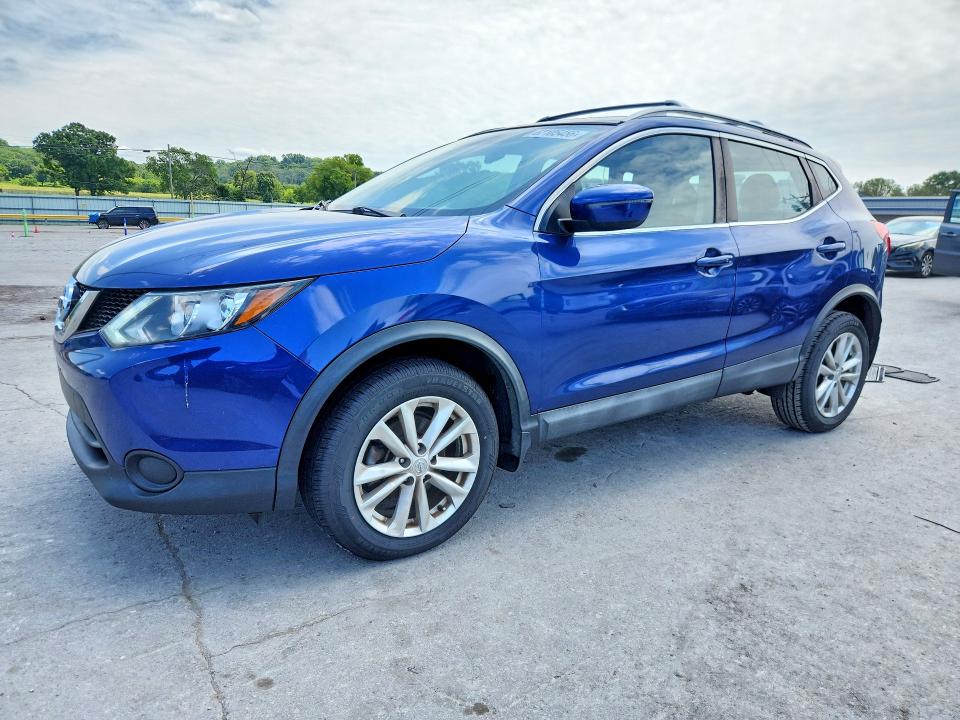 2017 Nissan Rogue VIN JN1BJ1CR4HW111359 COPART salvage auction — MINOR DENT/SCRATCHES, Tn - Certificate Of Title, sold $600 on 2026-07-27 (photo 1)