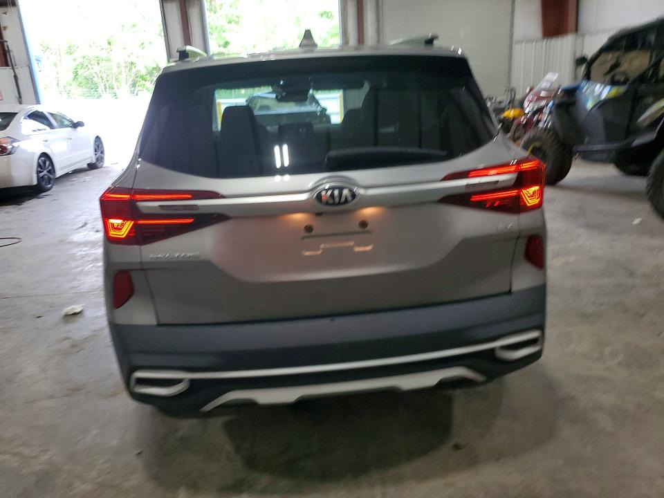 2021 Kia Seltos VIN KNDERCAA1M7158297 COPART salvage auction — FRONT END, Ny - Mv-907A Salvage Certificate, sold $925 on 2026-07-20 (photo 6)