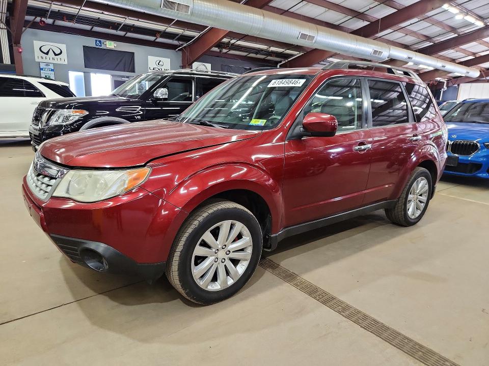2012 Subaru Forester VIN JF2SHADC1CH418909 COPART salvage auction — MINOR DENT/SCRATCHES, Vt - Certificate Of Title (P), sold $500 on 2026-07-31 (photo 1)
