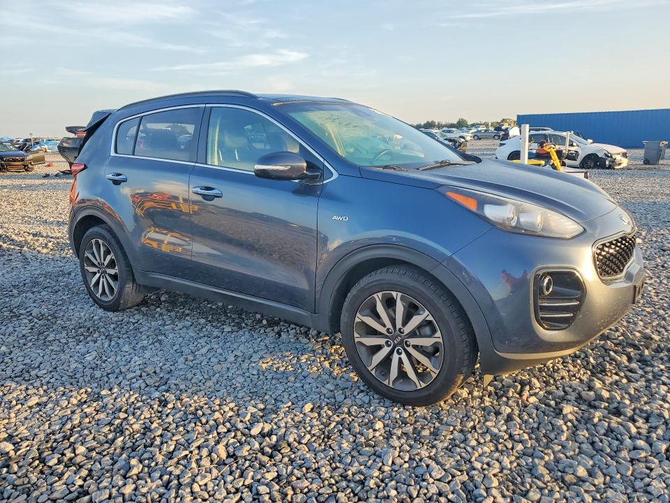 2018 Kia Sportage VIN KNDPNCAC8J7423041 COPART salvage auction — REAR END, Fl - Cert Of Title Slvg Rebuildable, sold $15 on 2026-07-31 (photo 4)