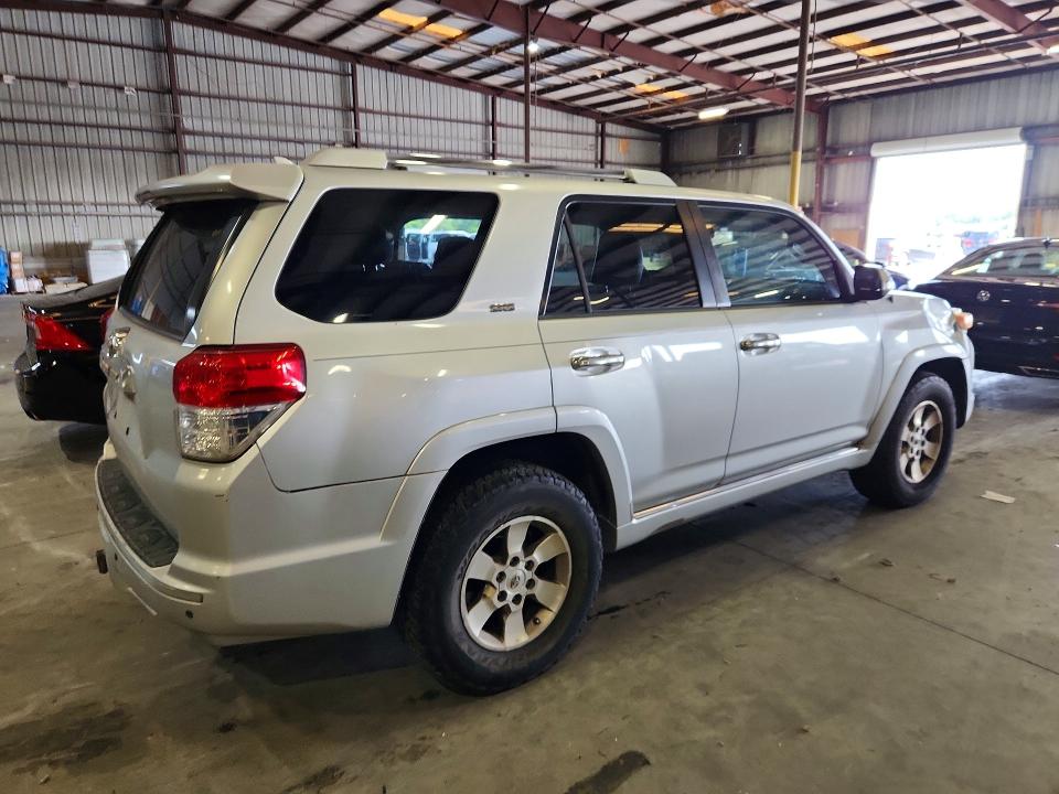 2011 Toyota 4runner VIN JTEZU5JR1B5032575 COPART salvage auction — FRONT END, GA - CERTIFICATE OF TITLE, sold $7,100 on 2026-07-27 (photo 3)
