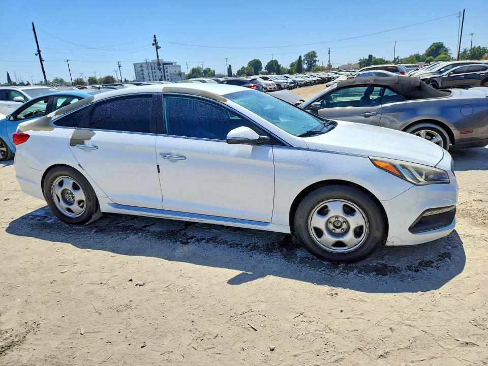 2015 Hyundai Sonata VIN 5NPE34AF6FH131288 COPART salvage auction — MINOR DENT/SCRATCHES, Ca - Dis/Dlr/Exp App For Dup Clean, sold $275 on 2026-07-27 (photo 4)