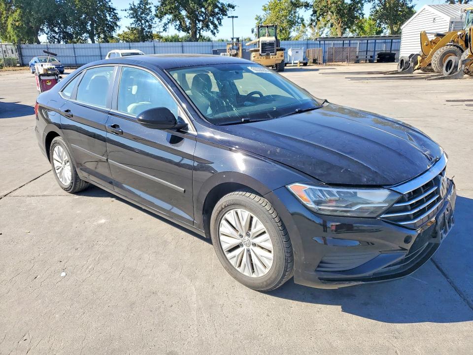 2019 Volkswagen VIN 3VWN57BU5KM244756 COPART salvage auction — FRONT END, Salvage Title, sold $1,650 on 2026-07-27 (photo 4)