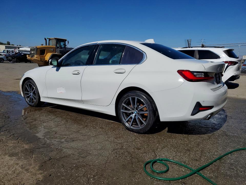 2020 BMW 3 series VIN 3MW5R1J07L8B12625 COPART salvage auction — MINOR DENT/SCRATCHES, CA - CERTIFICATE OF TITLE, sold $10,200 on 2026-08-12 (photo 2)