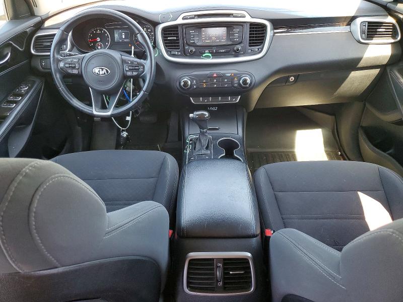 2016 Kia Sorento VIN 5XYPG4A33GG157858 COPART salvage auction — VANDALISM, CA - SALVAGE CERTIFICATE, sold $2,200 on 2026-07-27 (photo 8)