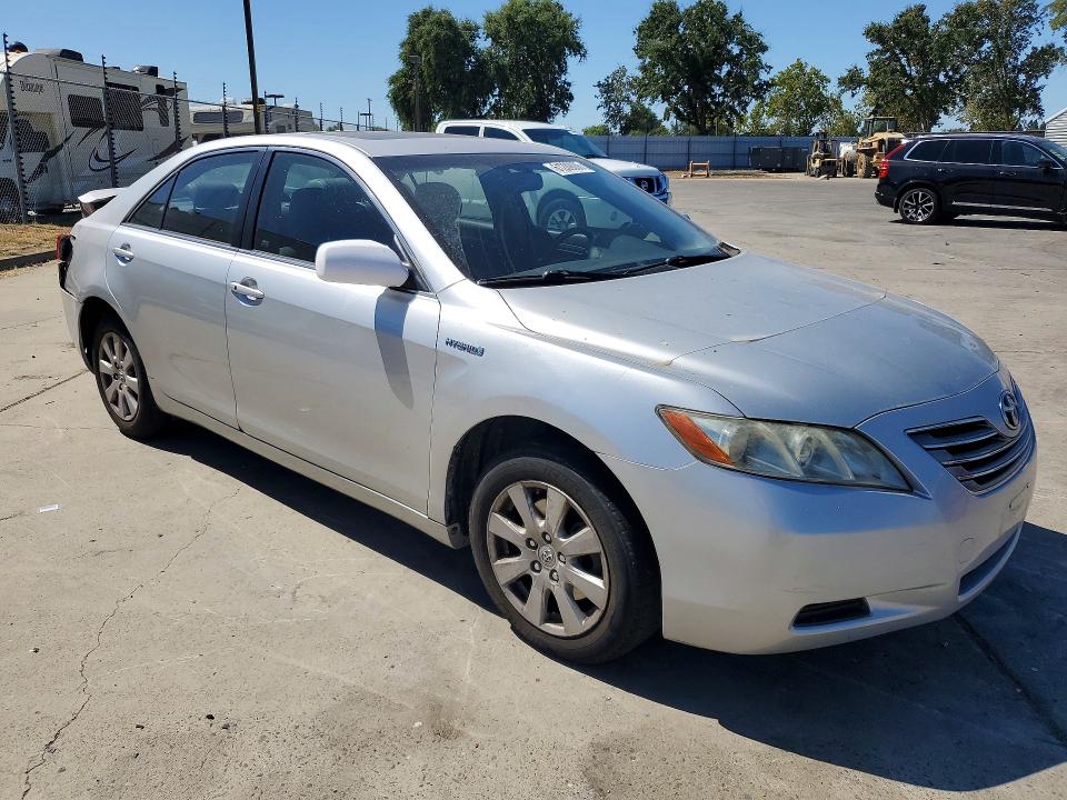 2007 Toyota Camry VIN JTNBB46KX73010672 COPART salvage auction — REAR END, CA - SALVAGE CERTIFICATE, sold $1,600 on 2026-07-27 (photo 4)