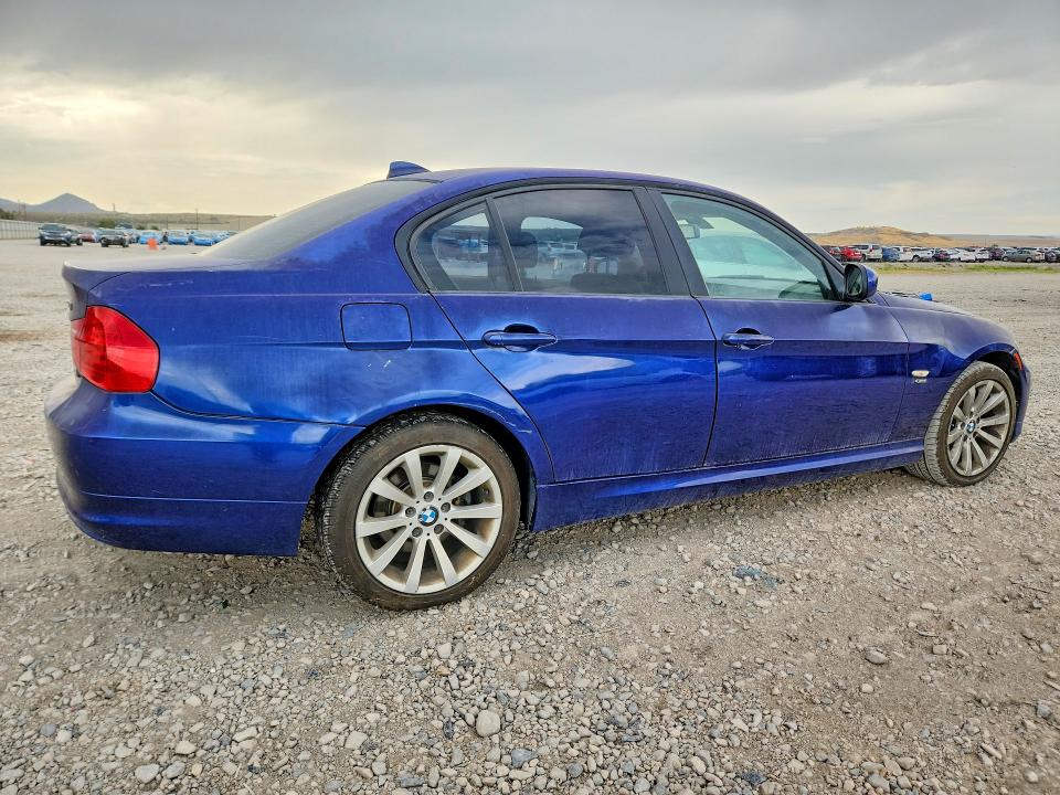 2011 BMW 3 series VIN WBAPK7C5XBA972756 COPART salvage auction — MINOR DENT/SCRATCHES, UT - CERTIFICATE OF TITLE, sold $400 on 2026-08-04 (photo 3)
