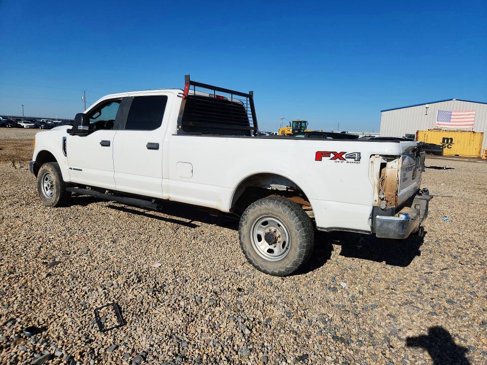 2017 Ford F350 VIN 1FT8W3BT7HEF13013 COPART salvage auction — MINOR DENT/SCRATCHES, Tx - Certificate Of Title (P), sold $7,300 on 2026-07-28 (photo 2)