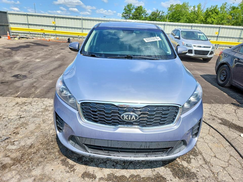 2020 Kia Sorento VIN 5XYPG4A37LG657726 COPART salvage auction — MINOR DENT/SCRATCHES, Mi - Dealer Only Clean Title, sold $300 on 2026-07-28 (photo 5)