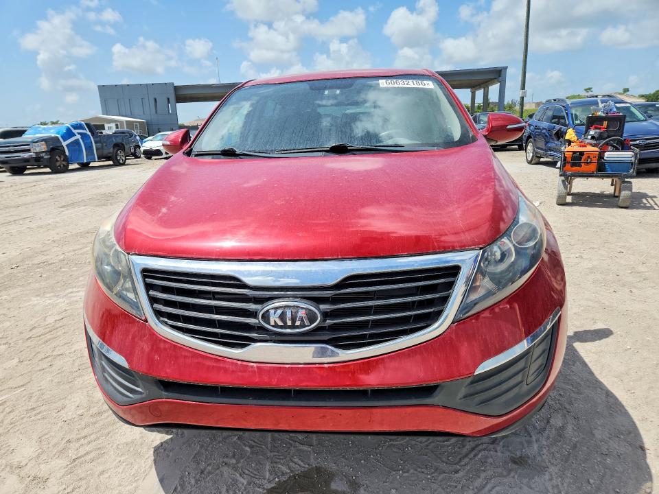 2011 Kia Sportage VIN KNDPB3A29B7088325 COPART salvage auction — MINOR DENT/SCRATCHES, FL - CERTIFICATE OF TITLE, sold $2,250 on 2026-07-16 (photo 5)