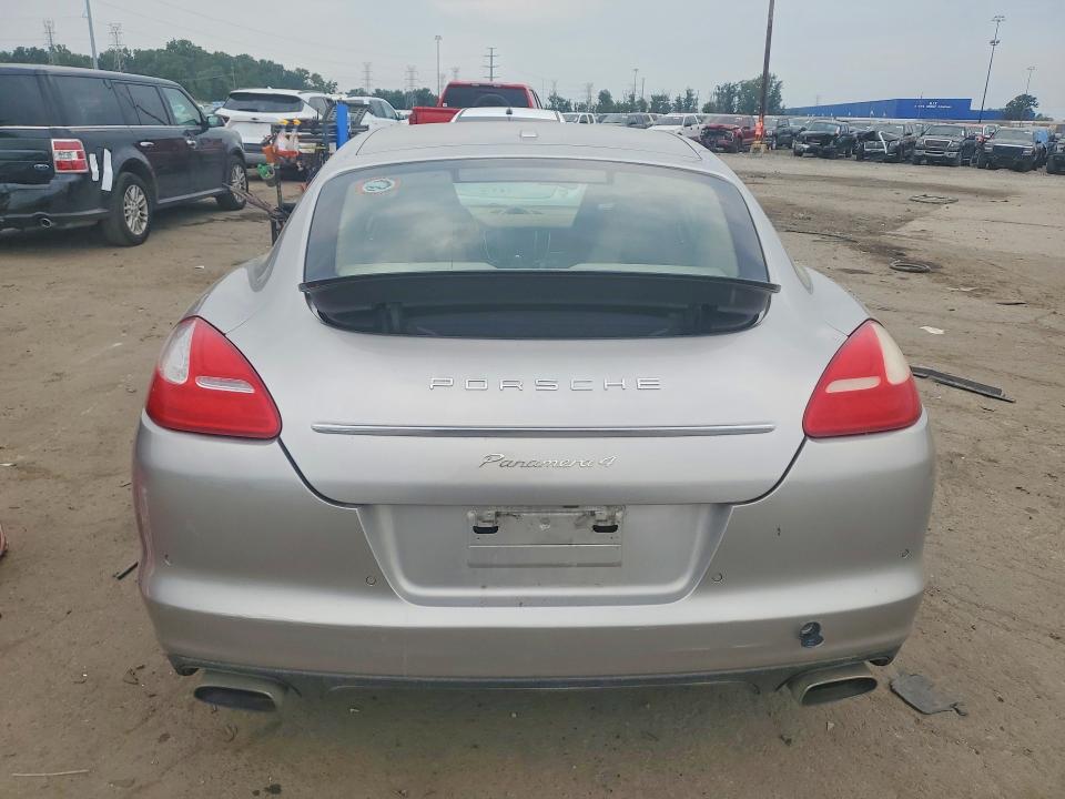 2011 Porsche Panamera VIN WP0AA2A78BL016599 COPART salvage auction — FRONT END, MI - CERTIFICATE OF TITLE, sold $2,800 on 2026-07-31 (photo 6)