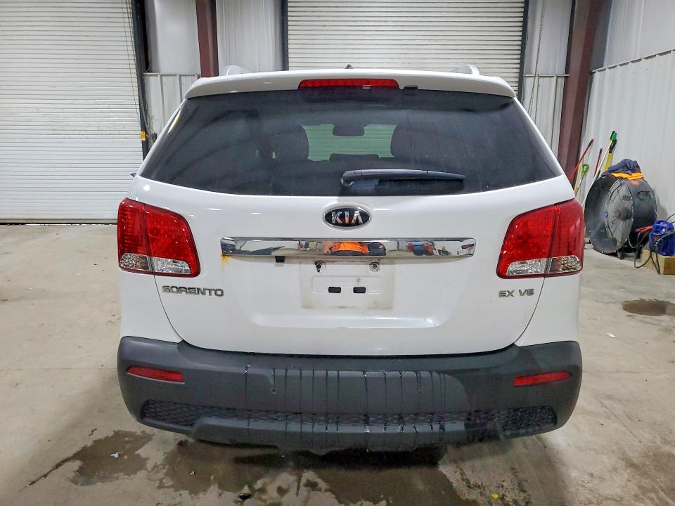 2013 Kia Sorento VIN 5XYKUDA2XDG412852 COPART salvage auction — FRONT END, Pa - Certificate Of Salvage, sold $425 on 2026-07-29 (photo 6)