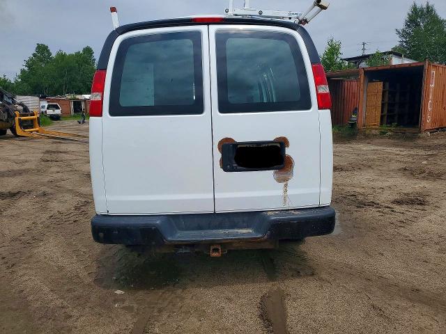2018 Gmc Savana VIN 1GTW7AFP7J1185501 COPART salvage auction — MECHANICAL, On - Permit No Brand - Unfit, sold $1,450 on 2026-07-09 (photo 6)