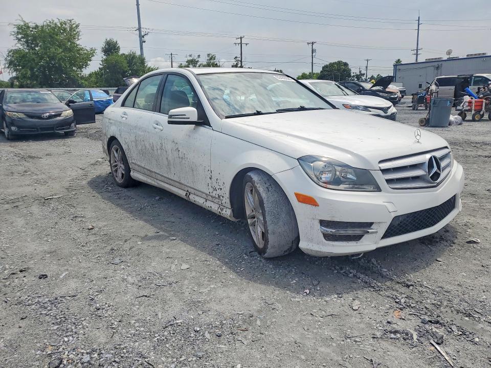 2013 Mercedes-benz VIN WDDGF4HB9DR268577 COPART salvage auction — MECHANICAL, Fl - Certificate Of Title (P), sold $1,350 on 2026-08-07 (photo 4)