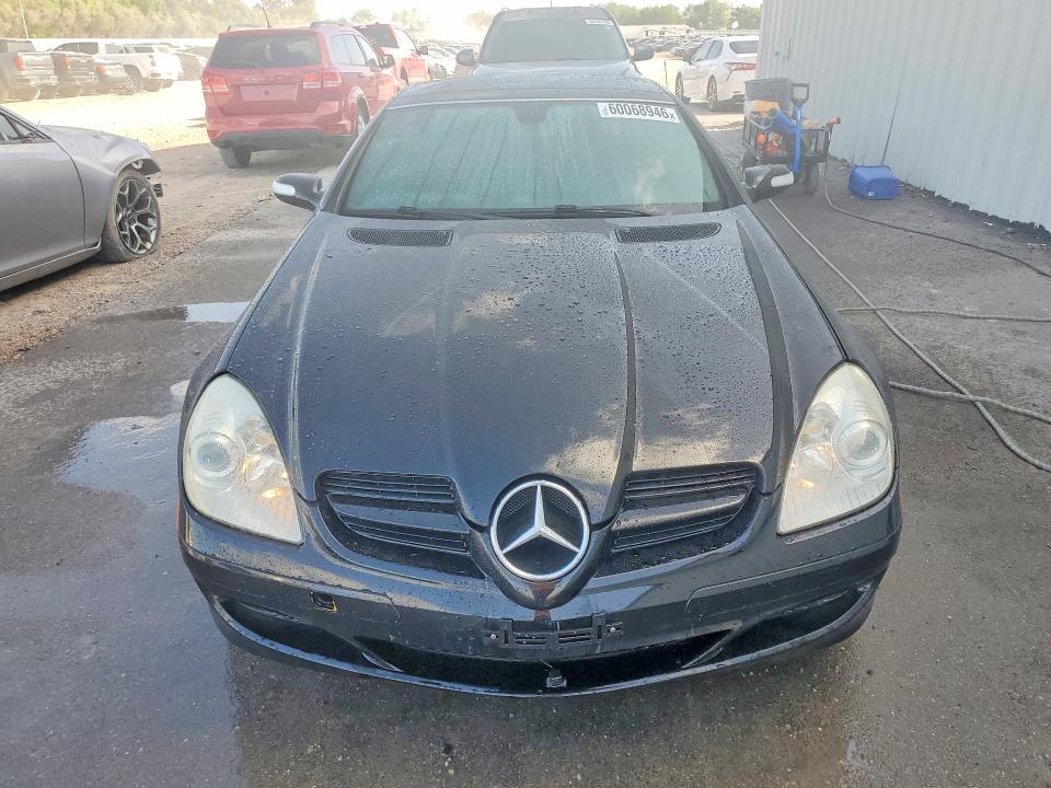 2007 Mercedes-benz Slk-class VIN WDBWK54F07F134240 COPART salvage auction — MINOR DENT/SCRATCHES, TX - BONDED TITLE - CLEAN, sold $700 on 2026-07-29 (photo 5)