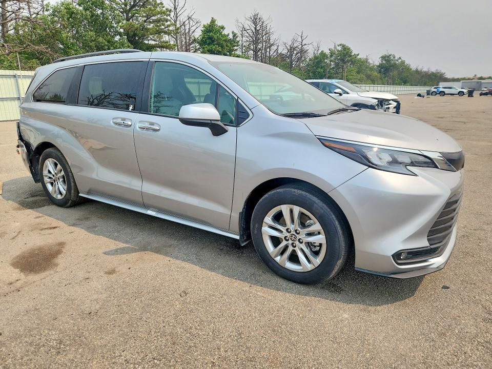 2025 Toyota Sienna VIN 5TDJSKFC4SS182037 COPART salvage auction — REAR END, Ny - Mv-907A Salvage Certificate, sold $20,400 on 2026-08-21 (photo 4)
