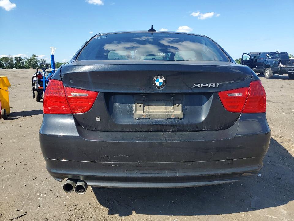 2011 BMW 3er VIN WBAPK5G58BNN79796 COPART salvage auction — FRONT END, Va - Certificate Of Title, sold $250 on 2026-08-19 (photo 6)