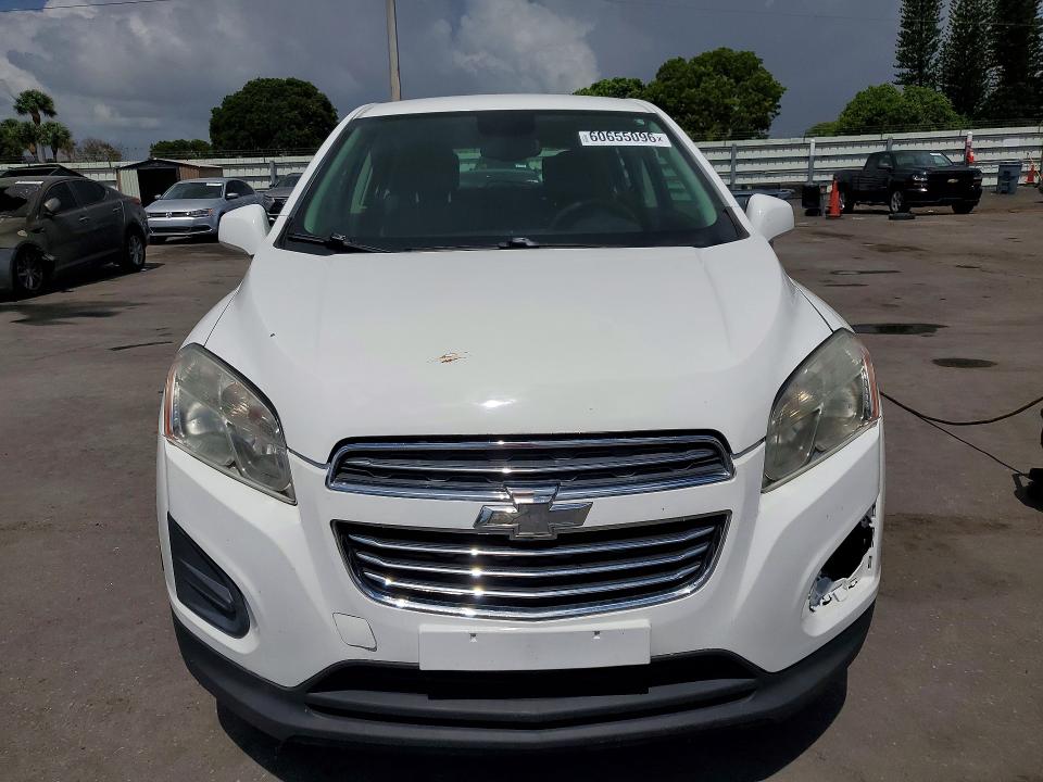 2015 Chevrolet Trax VIN KL7CJKSB0FB127281 COPART salvage auction — NORMAL WEAR, FL - CERTIFICATE OF TITLE (P), sold $975 on 2026-07-29 (photo 5)