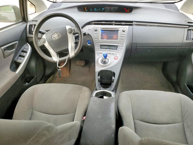 2012 Toyota Prius VIN JTDKN3DU4C5424491 COPART salvage auction — MINOR DENT/SCRATCHES, On - Permit No Brand - Unfit, sold $150 on 2026-07-30 (photo 8)