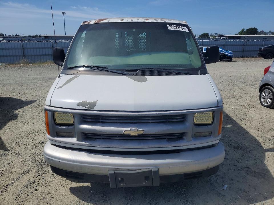 2001 Chevrolet VIN 1GCFG25W311140778 COPART salvage auction — MINOR DENT/SCRATCHES, Ca - Dis/Dlr/Exp Only Clean Title, sold $15 on 2026-07-27 (photo 5)