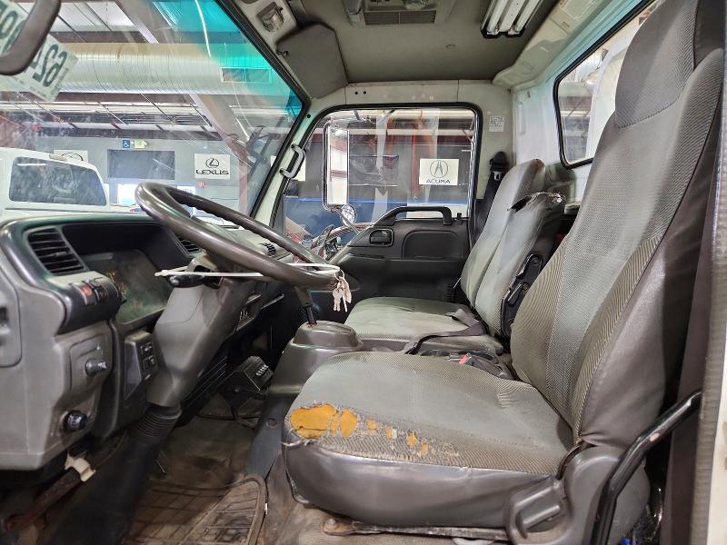 2005 Isuzu VIN JALE5B16X57903162 COPART salvage auction — MINOR DENT/SCRATCHES, CT - CERTIFICATE OF TITLE (P), sold $14,800 on 2026-07-27 (photo 7)