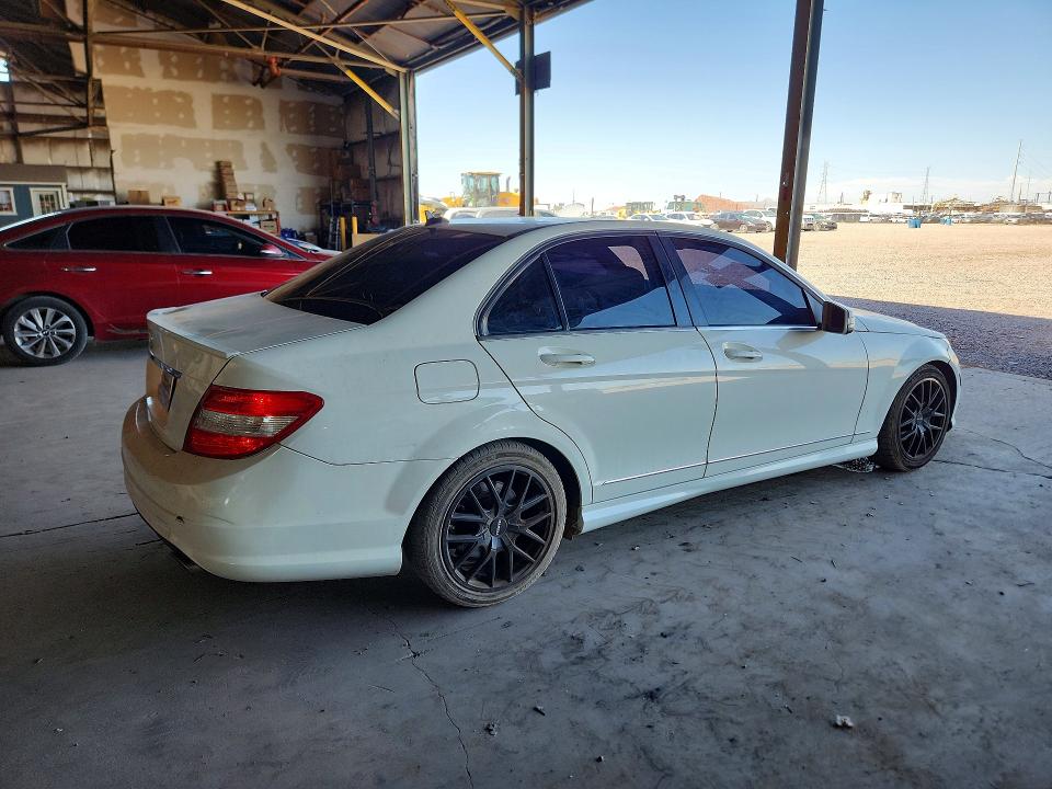 2011 Mercedes-benz C class VIN WDDGF5EB7BA518128 COPART salvage auction — MINOR DENT/SCRATCHES, AZ - CERTIFICATE OF TITLE, sold $1,550 on 2026-07-29 (photo 3)